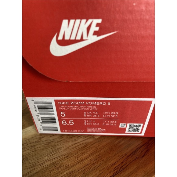 Nike Air Zoom Vomero 5 Vapor Green Women's 6.5 / Men's 5 Pistachio HF5493-301 - Picture 8 of 8